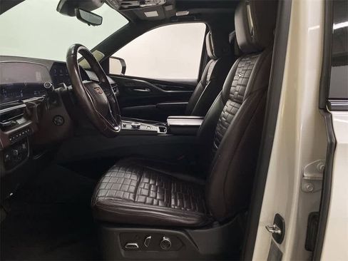 Used 2021 Cadillac Escalade Sport Platinum image 14
