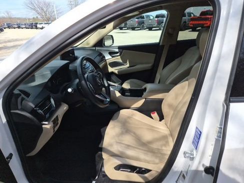 Used 2024 Acura RDX SH-AWD image 16