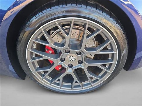 Used 2024 Porsche 911 Carrera S RWD image 22
