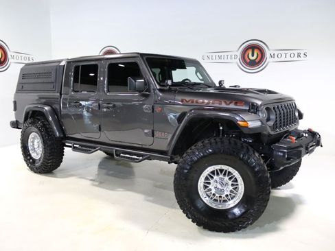 Used 2026 Jeep Gladiator Mojave AWD/4WD image 6