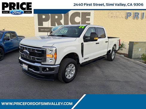Used 2024 Ford F250 XLT image 1