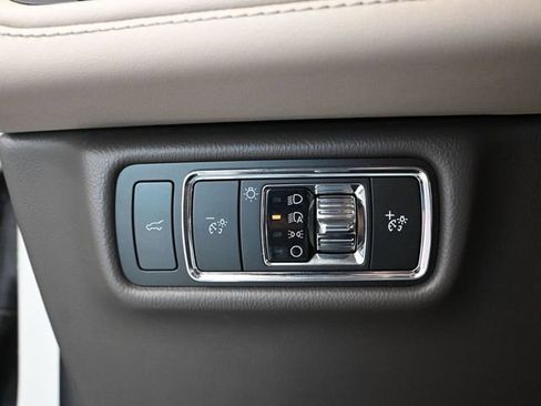 Used 2023 Lincoln Aviator Reserve AWD/4WD image 33