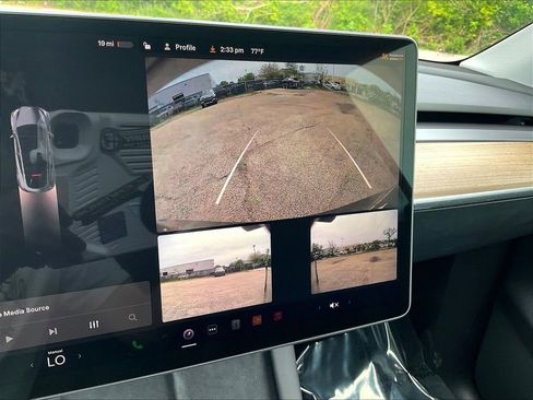 Used 2022 Tesla Model Y Performance AWD/4WD image 14