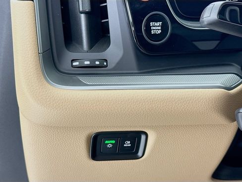 New 2026 Porsche Cayenne Coupe AWD/4WD image 15
