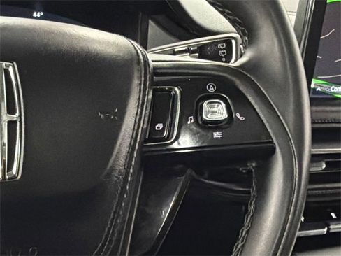 Used 2023 Lincoln Aviator AWD w/ Premium Package image 23