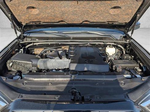 Used 2024 Toyota 4Runner SR5 image 23