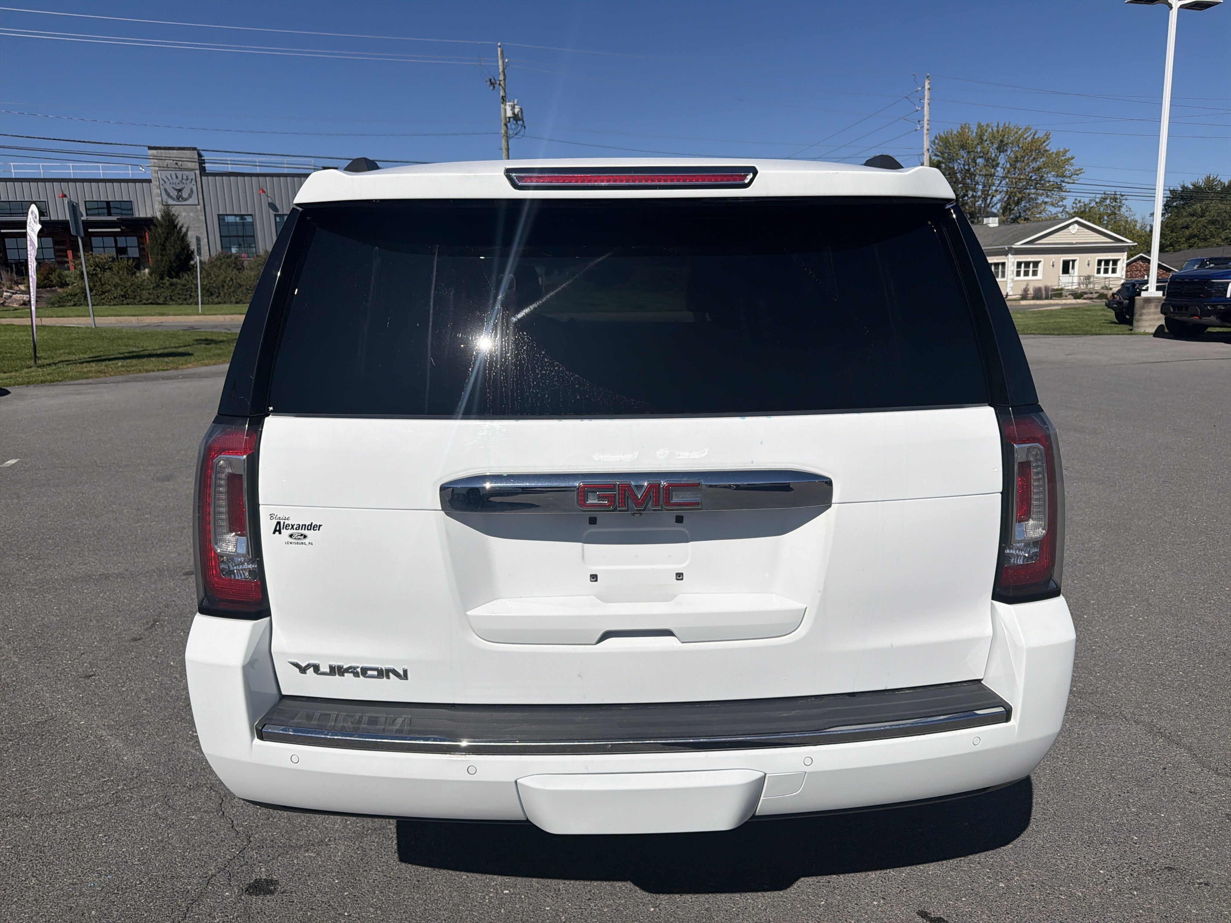 Used 2018 GMC Yukon Denali w/ Denali Ultimate Package AWD/4WD image 4