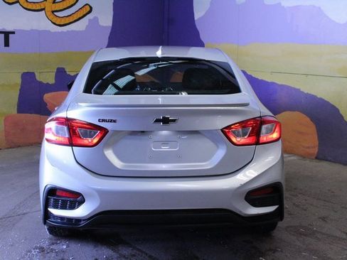 Used 2018 Chevrolet Cruze LT image 7