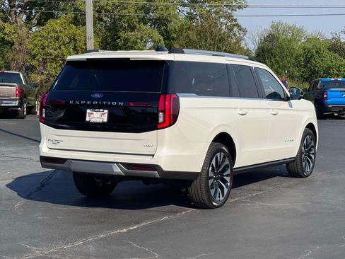 Used 2025 Ford Expedition Max Platinum w/ Driver's Package image 7