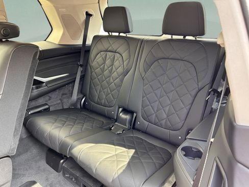 Used 2026 BMW X7 xDrive40i image 23