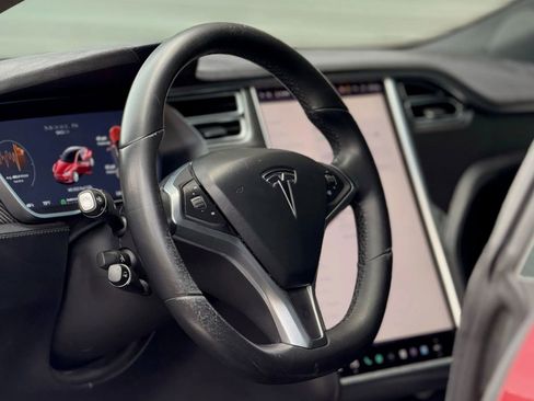 Used 2017 Tesla Model S 90D image 13