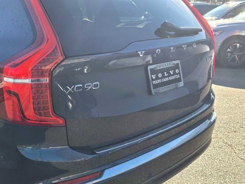 Certified 2024 Volvo XC90 B6 Ultimate w/ Protection Package Premier image 13
