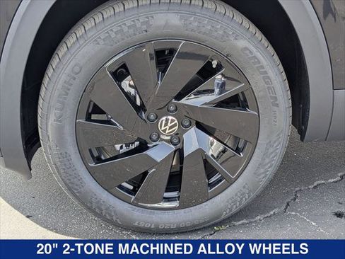 New 2026 Volkswagen Atlas SE FWD image 9