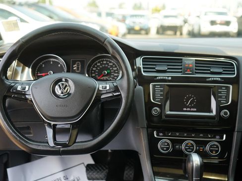 Used 2015 Volkswagen Golf TDI SEL FWD image 16