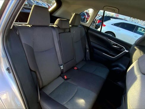 Used 2024 Toyota RAV4 XLE image 18