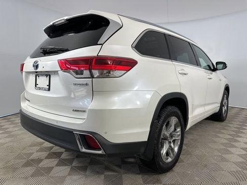 Used 2018 Toyota Highlander Limited Platinum image 7