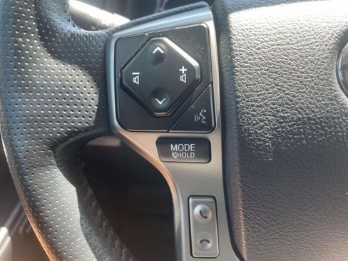 Used 2024 Toyota 4Runner Limited AWD/4WD image 20