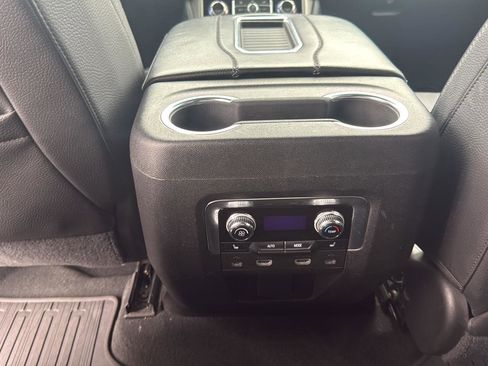 Used 2021 GMC Yukon XL Denali w/ Denali Premium Package image 28