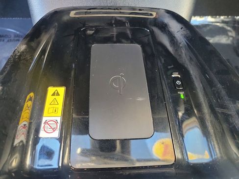 Used 2021 Toyota Prius XLE image 29