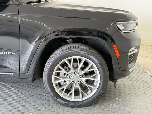 Used 2023 Jeep Grand Cherokee Summit w/ Adv Protech Group IV AWD/4WD image 12