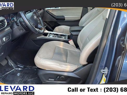 Used 2020 Ford Explorer Limited w/ Class III Trailer Tow Package image 30