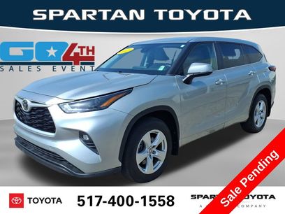 Used 2023 Toyota Highlander LE