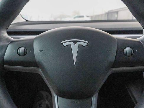 Used 2021 Tesla Model 3 Long Range image 33
