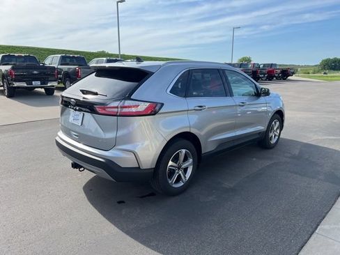 Used 2023 Ford Edge SEL w/ Convenience Package AWD/4WD image 5