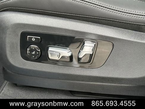 Used 2025 BMW X7 xDrive40i image 13