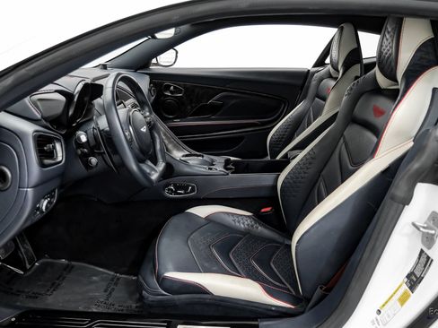 Used 2023 Aston Martin DBS Coupe RWD image 41