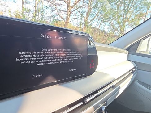 Used 2023 Hyundai Palisade SEL w/ Premium Package image 18