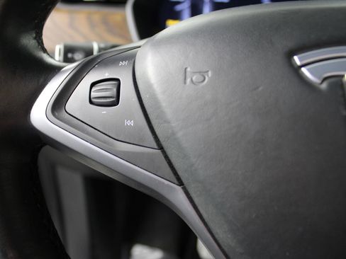 Used 2019 Tesla Model X Performance AWD/4WD image 16
