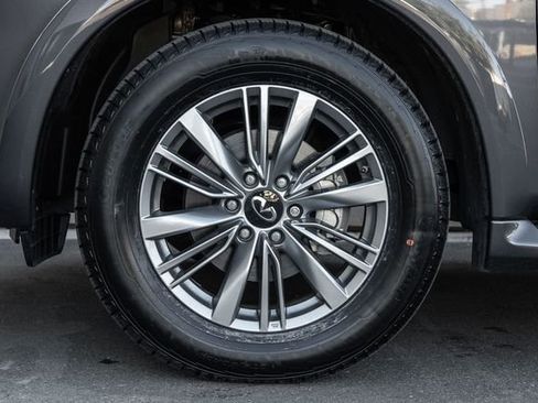 Used 2023 INFINITI QX80 Luxe w/ Cargo Package image 15