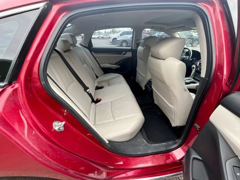 Used 2019 Honda Accord Touring image 21