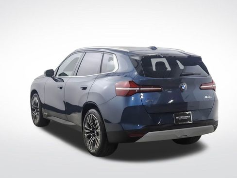 Used 2025 BMW X3 xDrive30i w/ Convenience Package AWD/4WD image 3