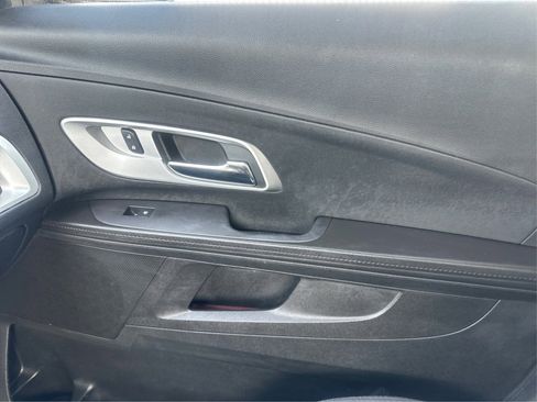 Used 2016 Chevrolet Equinox LS image 38