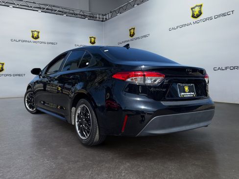 Used 2024 Toyota Corolla LE FWD image 3
