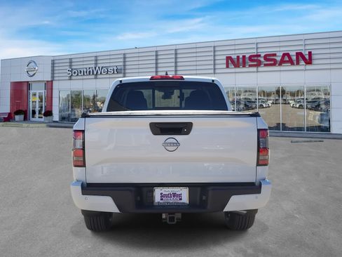 New 2026 Nissan Frontier SV w/ SV Convenience Package RWD image 7