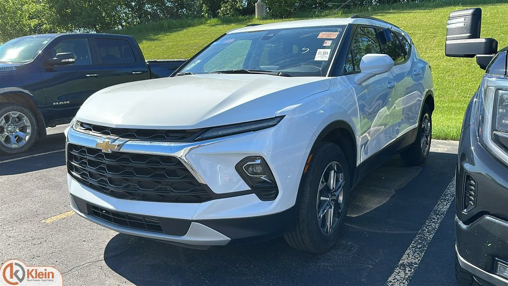 Used 2023 Chevrolet Blazer LT w/ Convenience Package FWD image 1