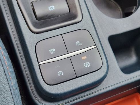 Used 2024 Ford Maverick XLT image 19