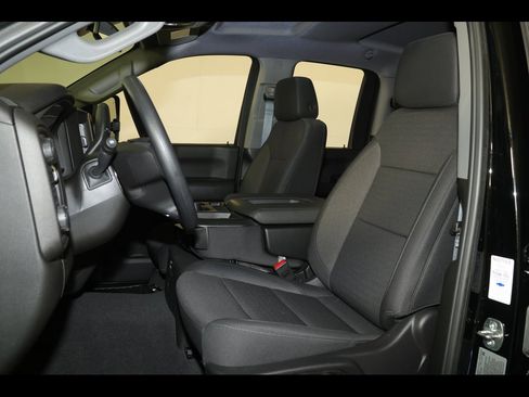 Used 2025 Chevrolet Silverado 2500 Custom w/ Custom Value Package image 22