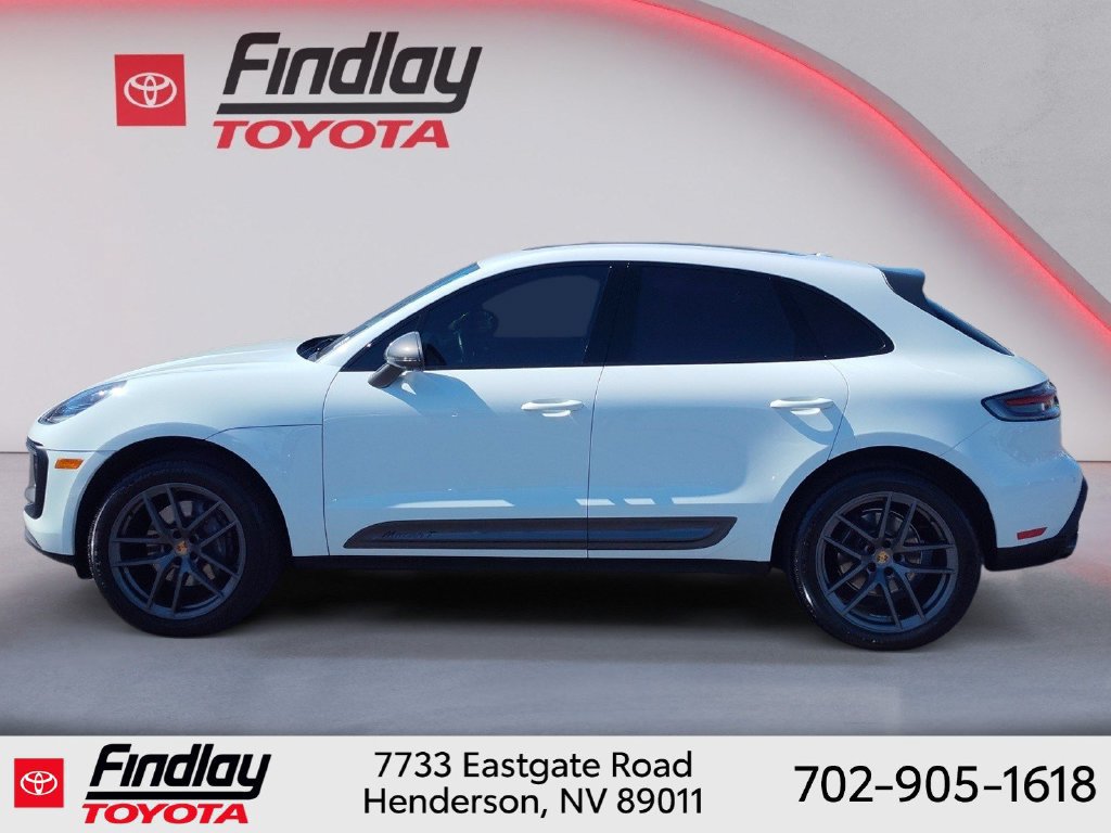 Used 2023 Porsche Macan Turbo AWD/4WD image 2