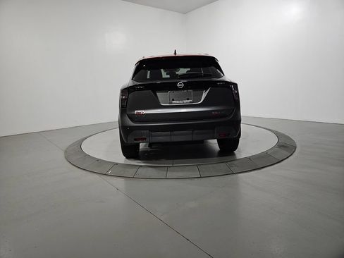 New 2026 Nissan Kicks SR w/ SR Premium Package AWD/4WD image 4