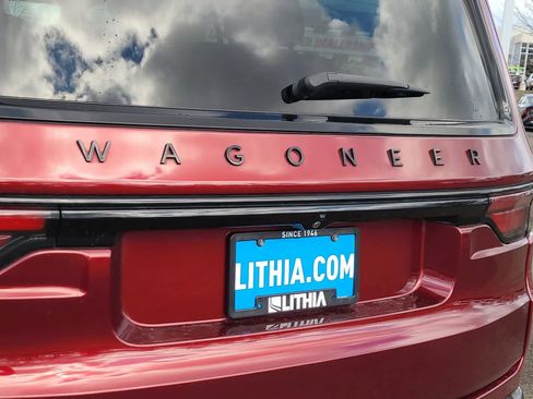 Certified 2024 Jeep Wagoneer Series II w/ Convenience Group I image 15