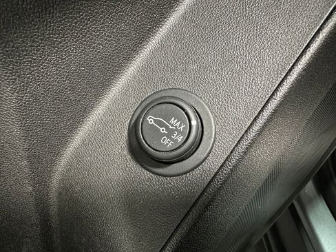 Used 2023 Chevrolet Equinox LT image 15