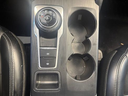 Used 2023 Ford Escape Platinum AWD/4WD image 25