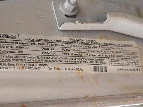 Used 2017 Ford F550 2WD Regular Cab Super Duty image 20