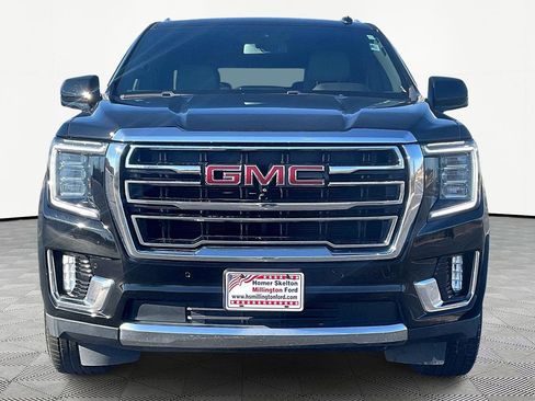 Used 2021 GMC Yukon XL SLT w/ Rear Media and Nav Package image 3