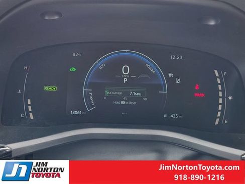 Used 2025 Toyota Camry SE w/ Multimedia Upgrade Package AWD/4WD image 17