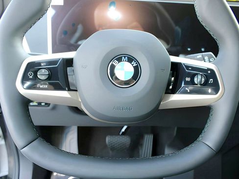 New 2026 BMW iX xDrive60 w/ Premium Package image 17